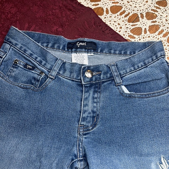 Yagi skinny bell bottom jeans 2 tone denim with floral embroidery size 3 junior - Picture 10 of 14